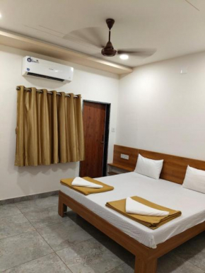 Ayodhya Bhavan - Near Dwarka Railway Station & Shree Dwarkadhish Temple